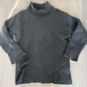 Vince Camuto Grey Ribbed Sweater